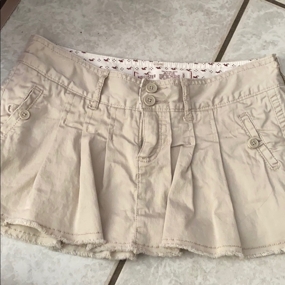 Hollister tan mini skirt